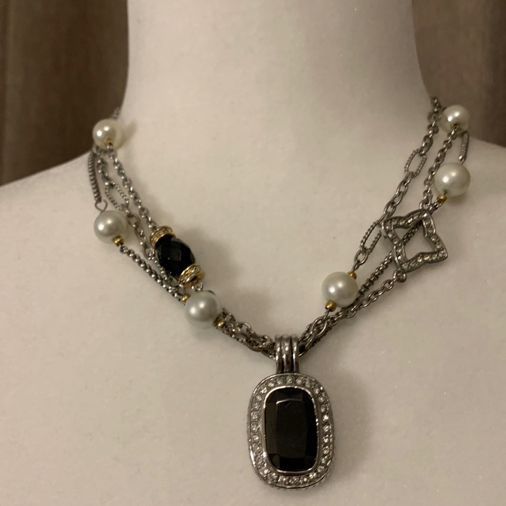Ladies necklace